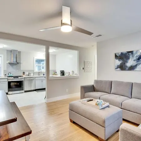 Central Austin 6 Bedroom Gem